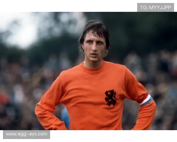 克鲁伊夫：足球哲学与文化的永恒象征