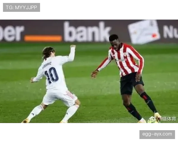 黄潜攻防两端显著提升，赛季前景备受瞩目