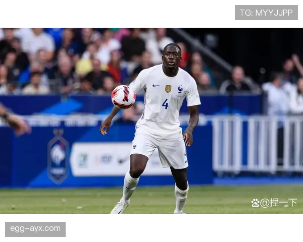 皇马后防伤病名单持续扩大,阵容稳定性面临考验 皇马后防伤病名单持续扩大,阵容稳定性面临考验