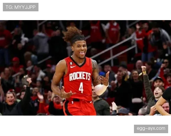 阿门·汤普森突破效率提升显著 拉开球队关键时刻进攻空间