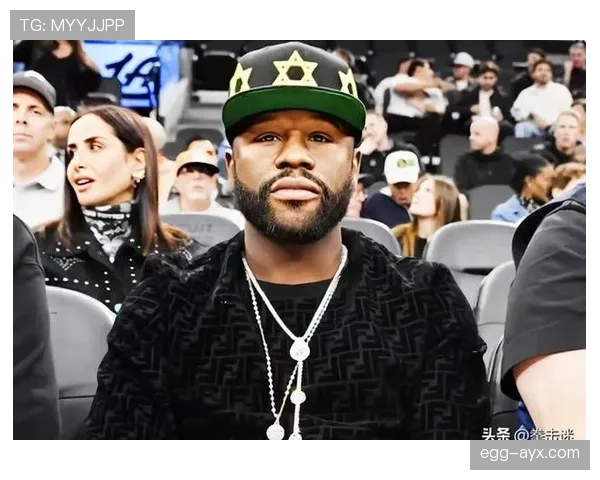 弗洛伊德·梅威瑟又晒车库和泳池，看完我只想把银行卡藏起来